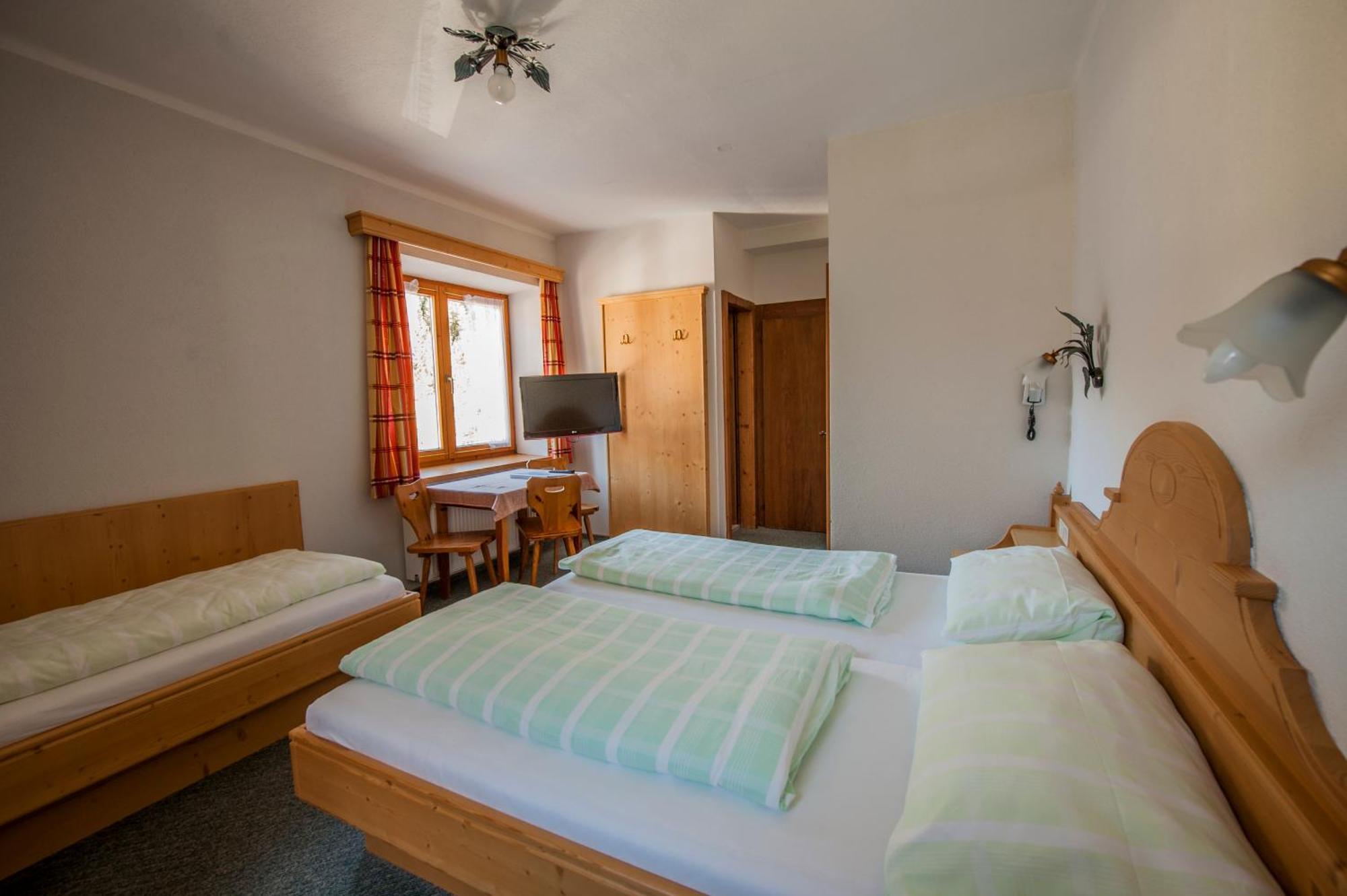 Gasthof Zur Post ヒンターリス 部屋 写真