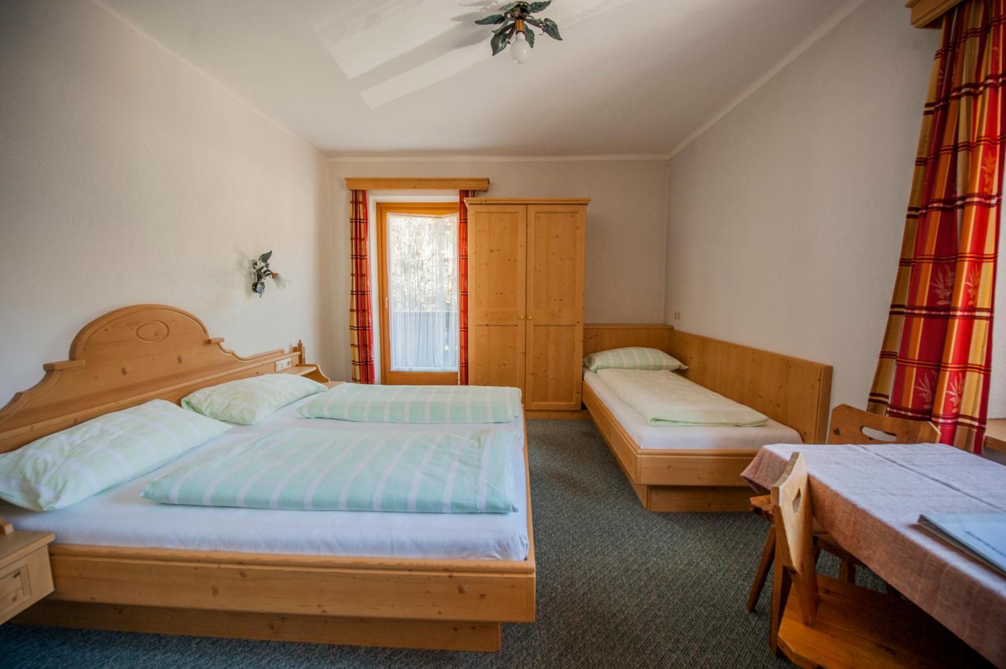 Gasthof Zur Post ヒンターリス 部屋 写真